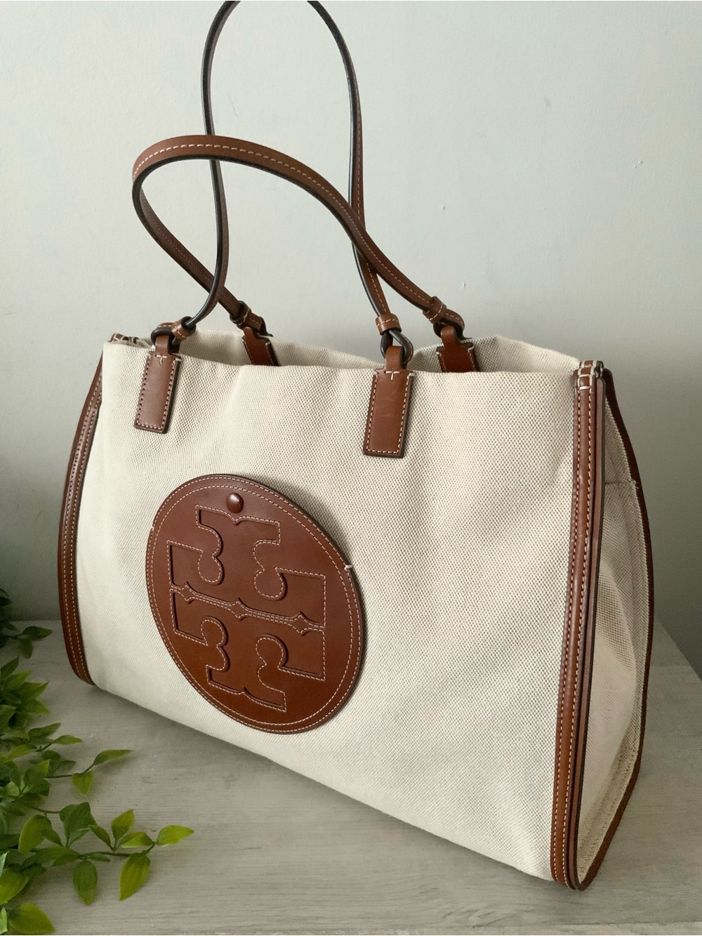 TORY BURCH ELLA CANVAS & LEATHER TOTE BAG EXC CONDITION - Picture 2 of 16